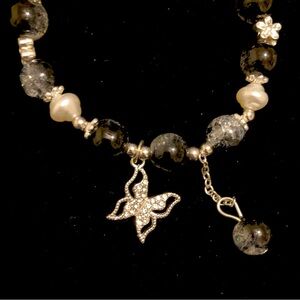 Black and white beaded bracelet with silver charm #gothic
18cm/7.09in